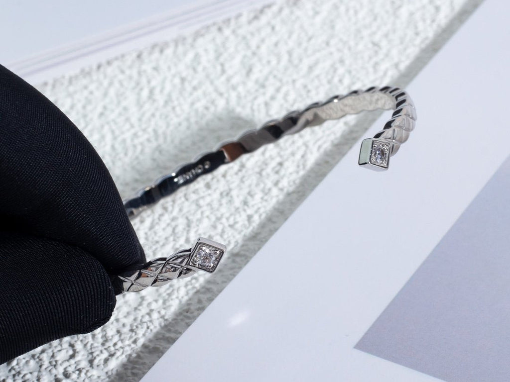 CRUSH BRACELET OPEN CUFF SILVER