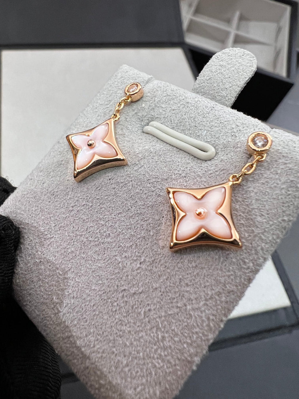 BLOSSOM STAR PINK GOLD PINK MOP EARRINGS