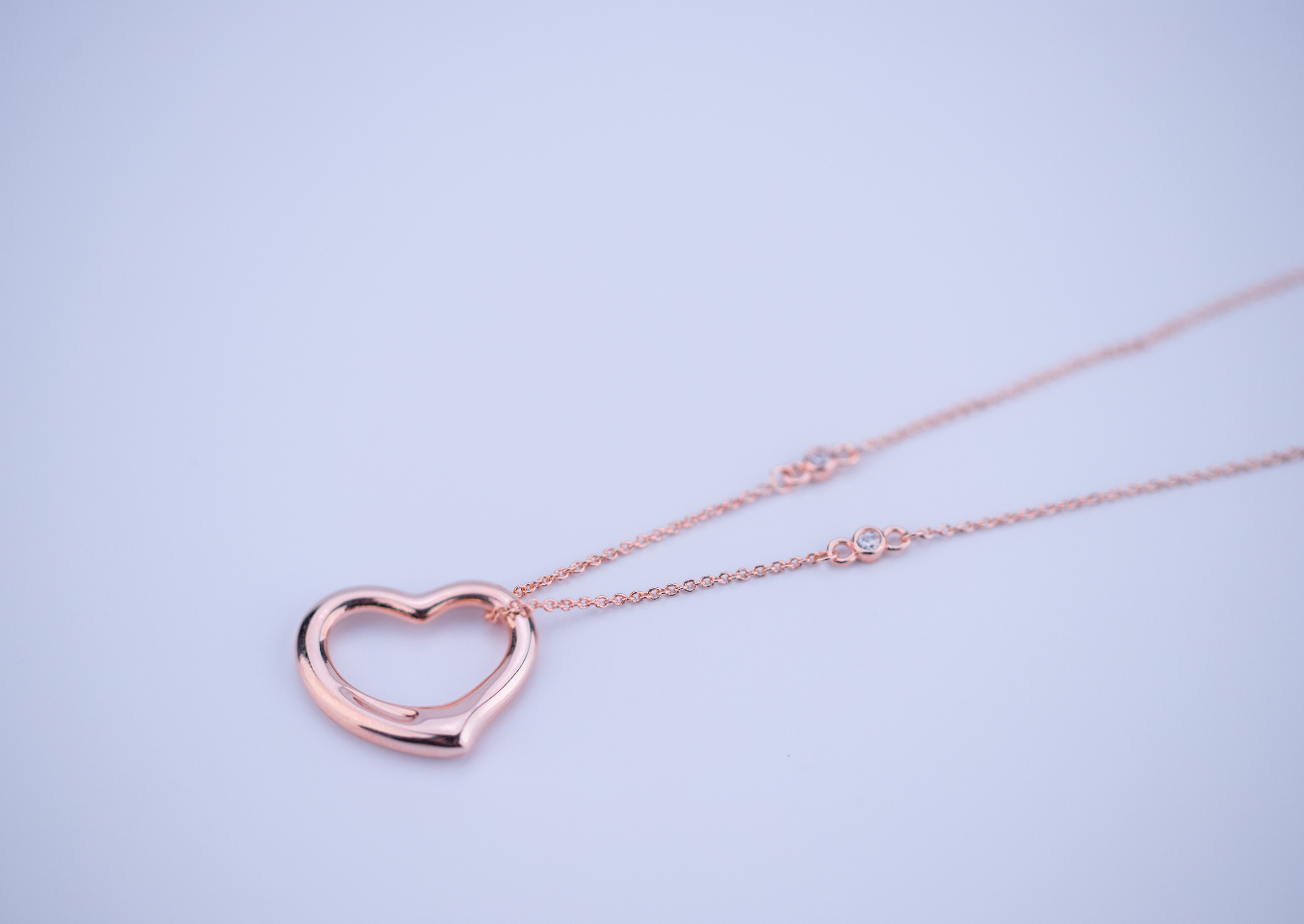 OPEN HEART PEDANT PINK GOLD NECKLACE