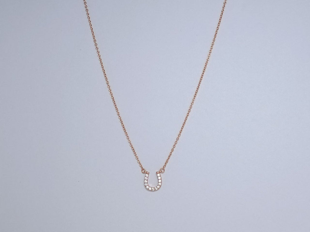 U DIAMONDS PEDANT NECKLACE