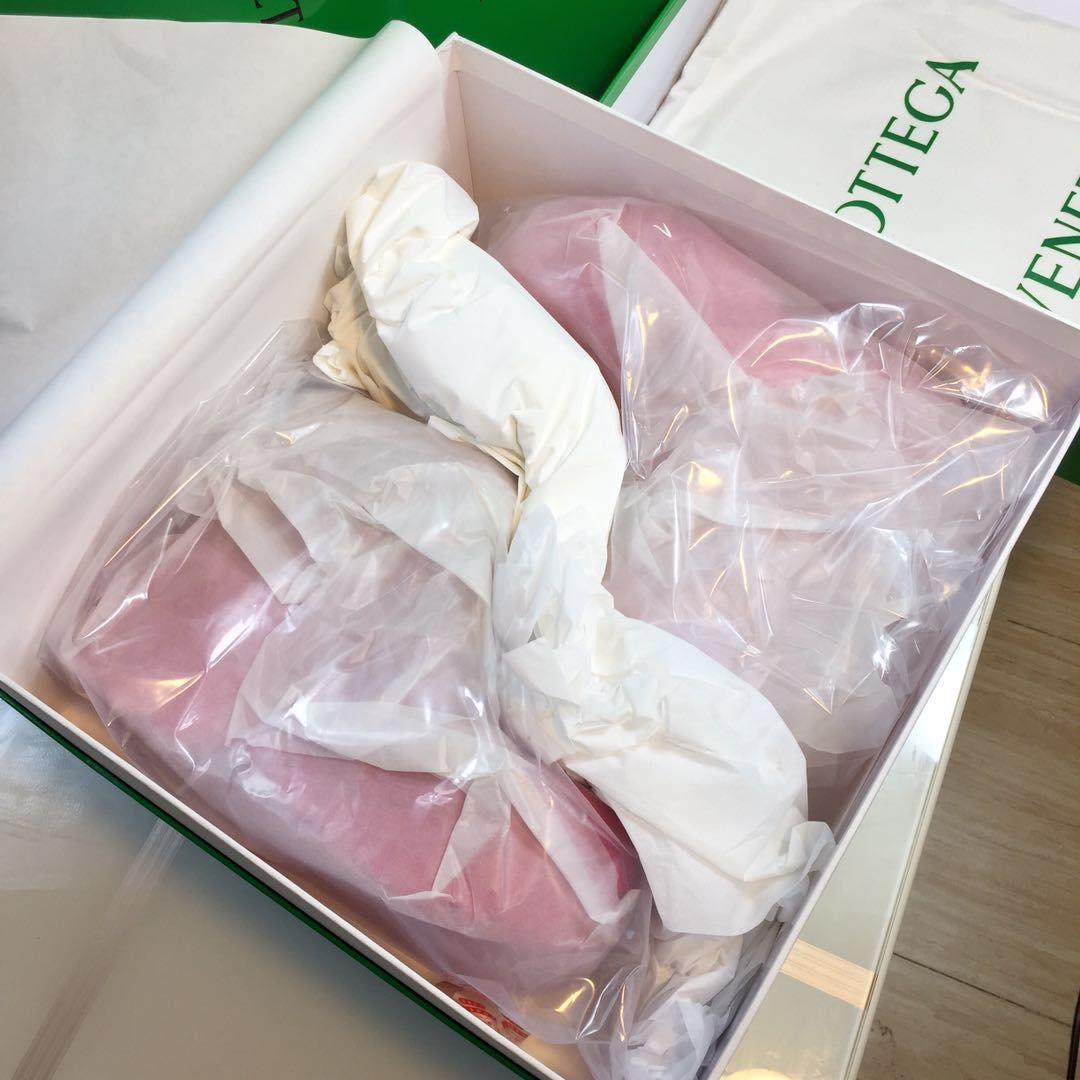 PUDDLE ANKLE BOOT IN CAMEL BEIGE RUBBER