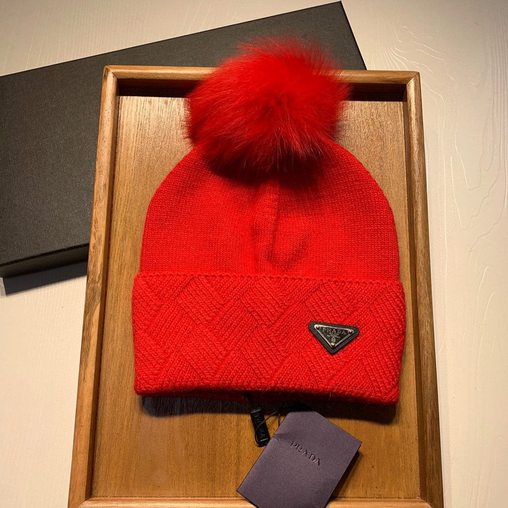 BEANIE HAT IN CHERRY RED WOOL AND RABBIT FUR 361436