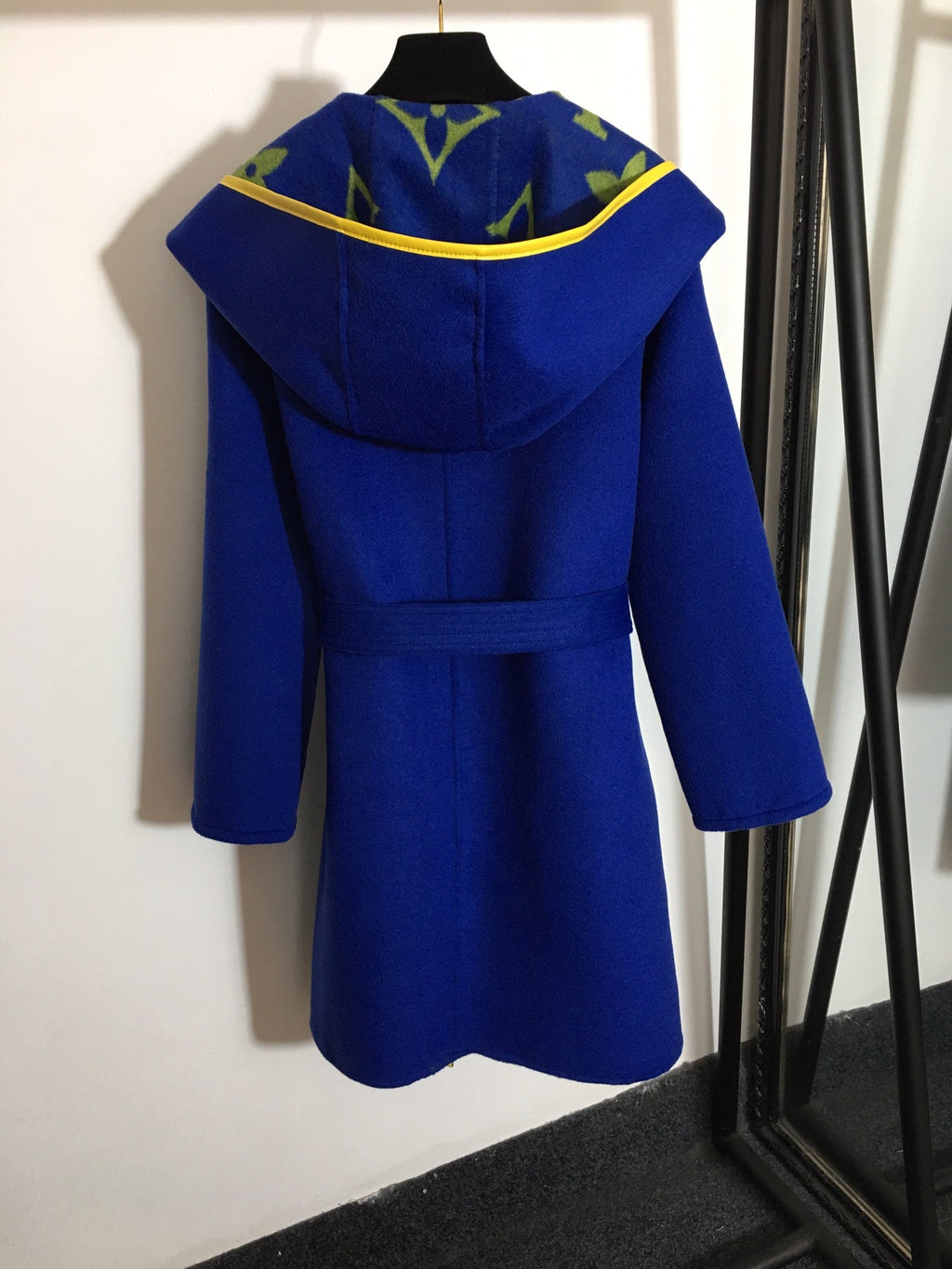 LV 25S BELTED WOOL COAT 0142