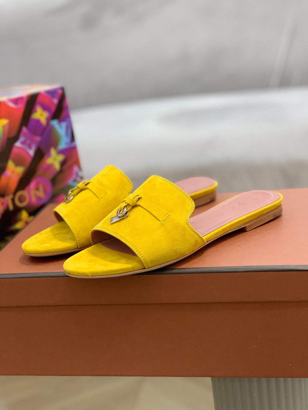 LP SUMMER CHARMS SANDALS YELLOW SUEDE