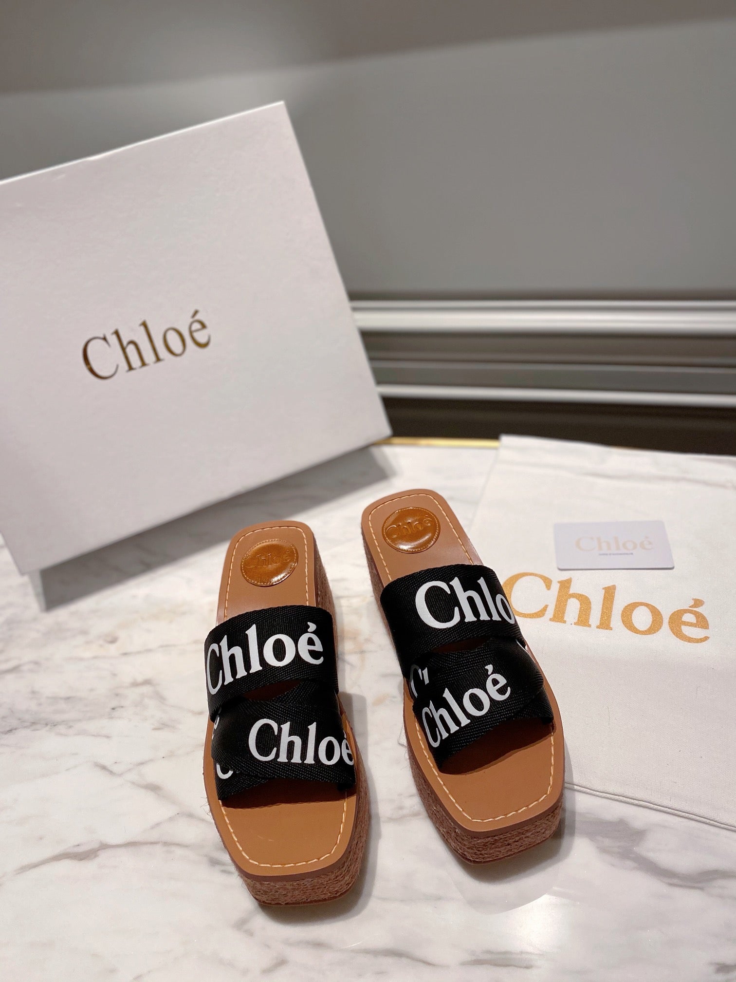CHLOÉ WOODY WEDGE IN BLACK DENIM WITH WHITE LOGO