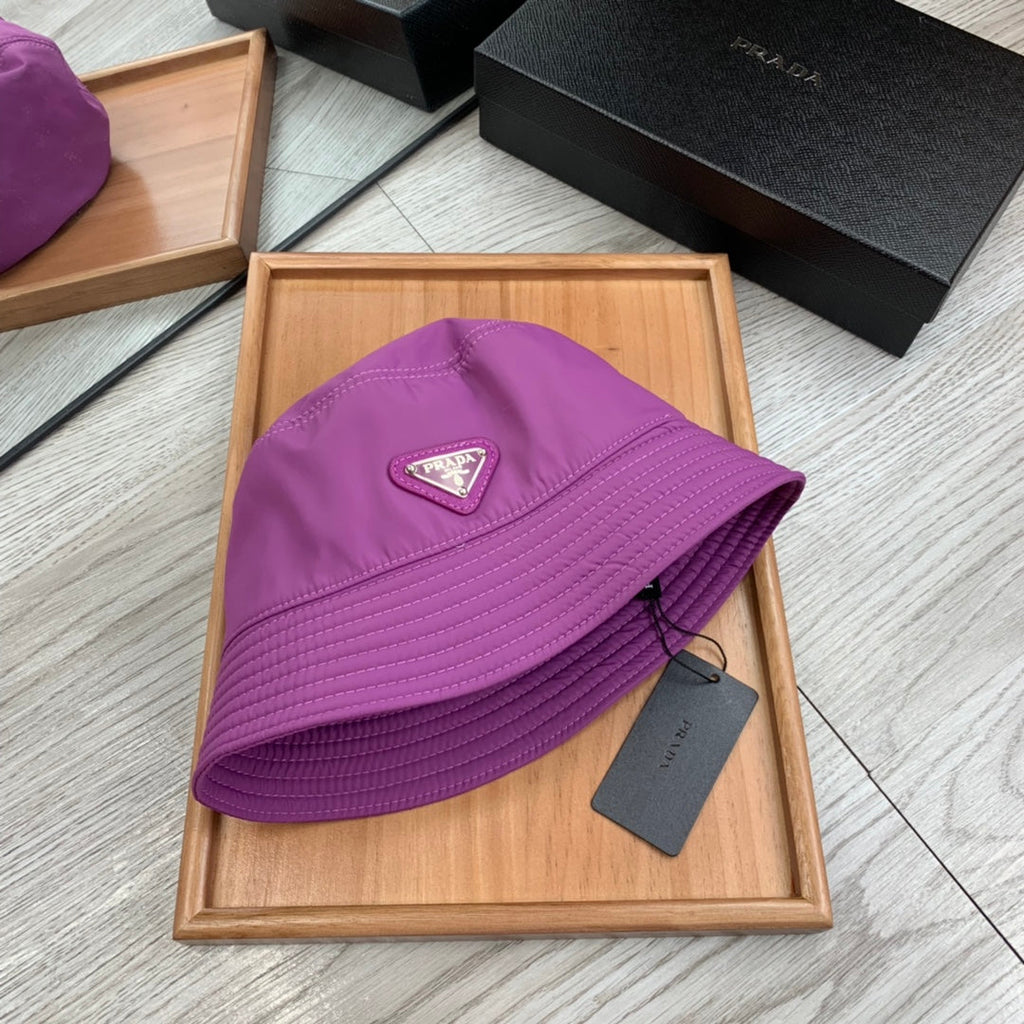 BUCKET HAT IN PURPLE RE-NYLON 234100
