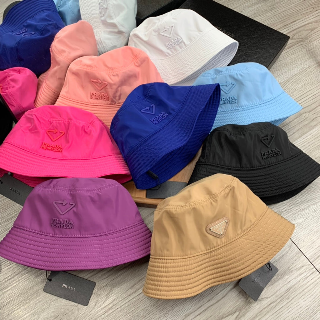 BUCKET HAT IN ROUGE PINK RE-NYLON 234103