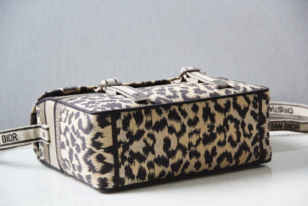 CAMP DOUBLE BUCKLE BAG 28 IN MIZZA BEIGE CANVAS