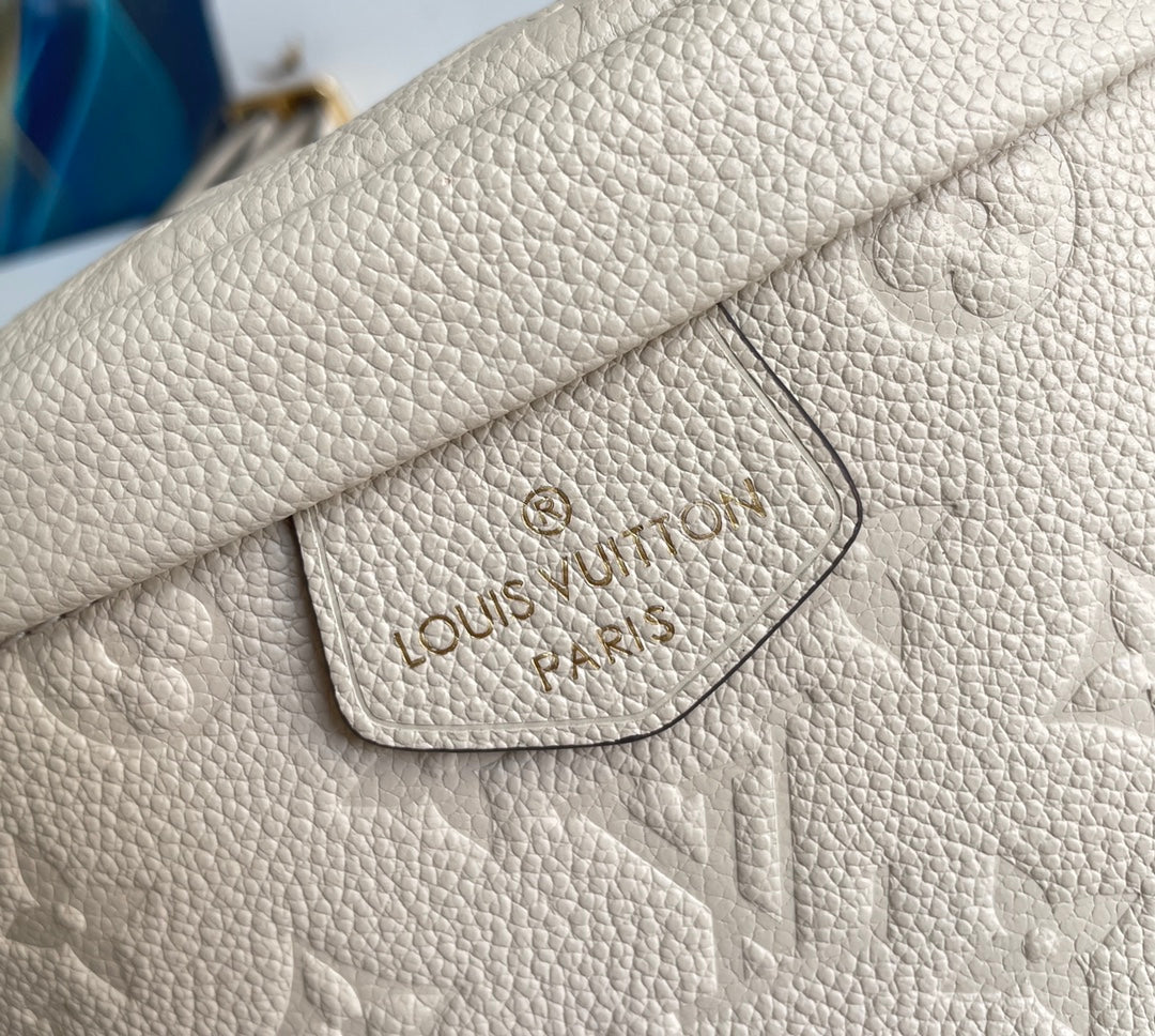 LV BUMBAG WAIST BAG 37 IN CREAM GRAINED CALFSKIN