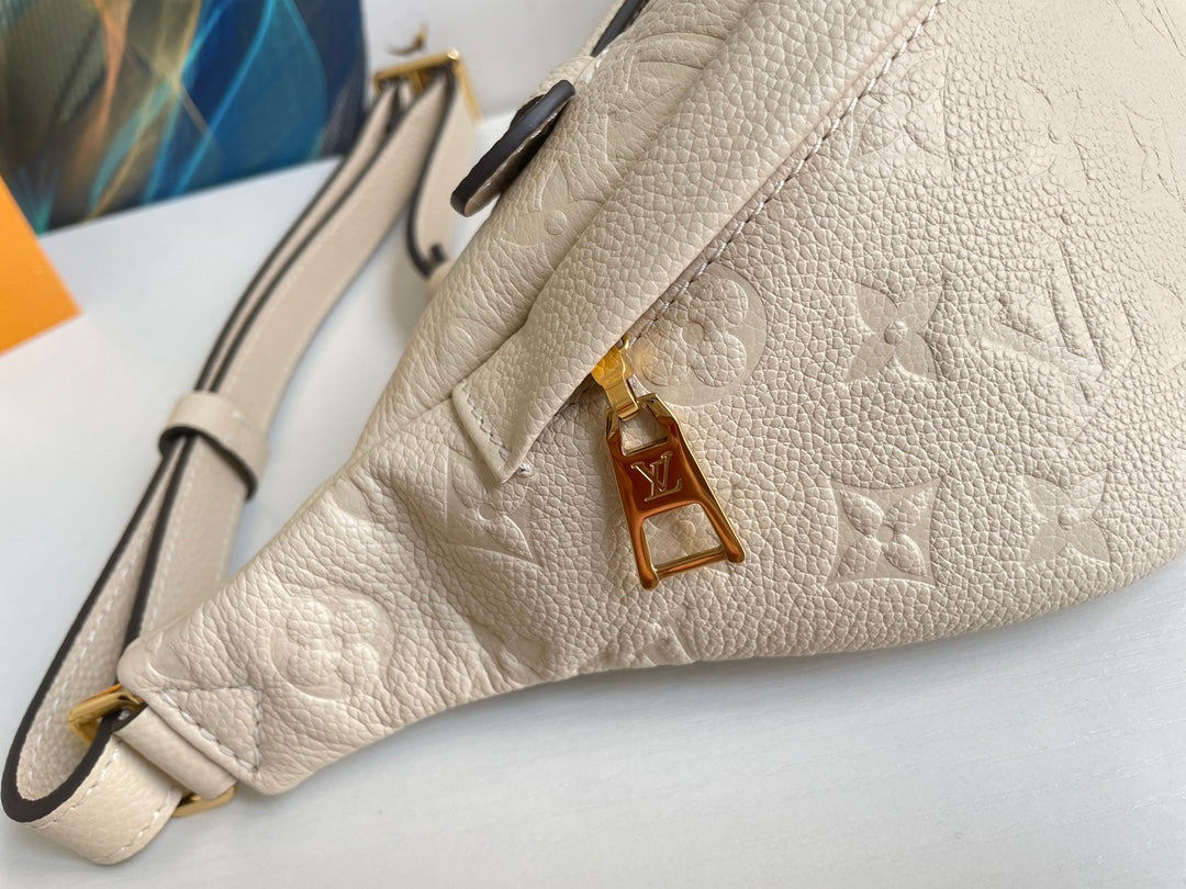 LV BUMBAG WAIST BAG 37 IN CREAM GRAINED CALFSKIN