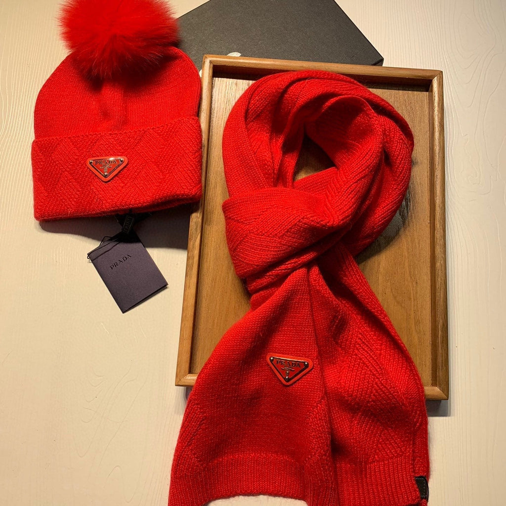SET SCARF AND HAT IN CHERRY RED WOOL AND RABBIT FUR 416367