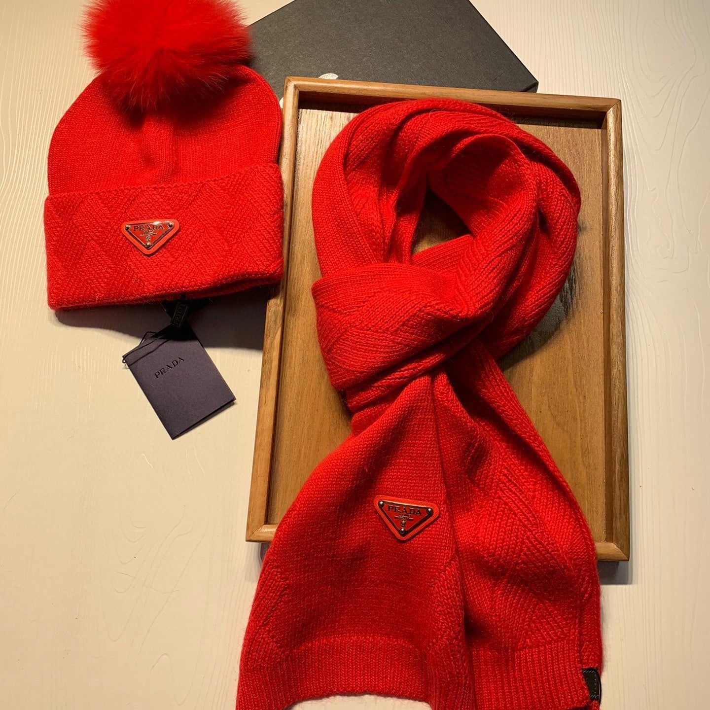 SET SCARF AND HAT IN CHERRY RED WOOL AND RABBIT FUR 416367