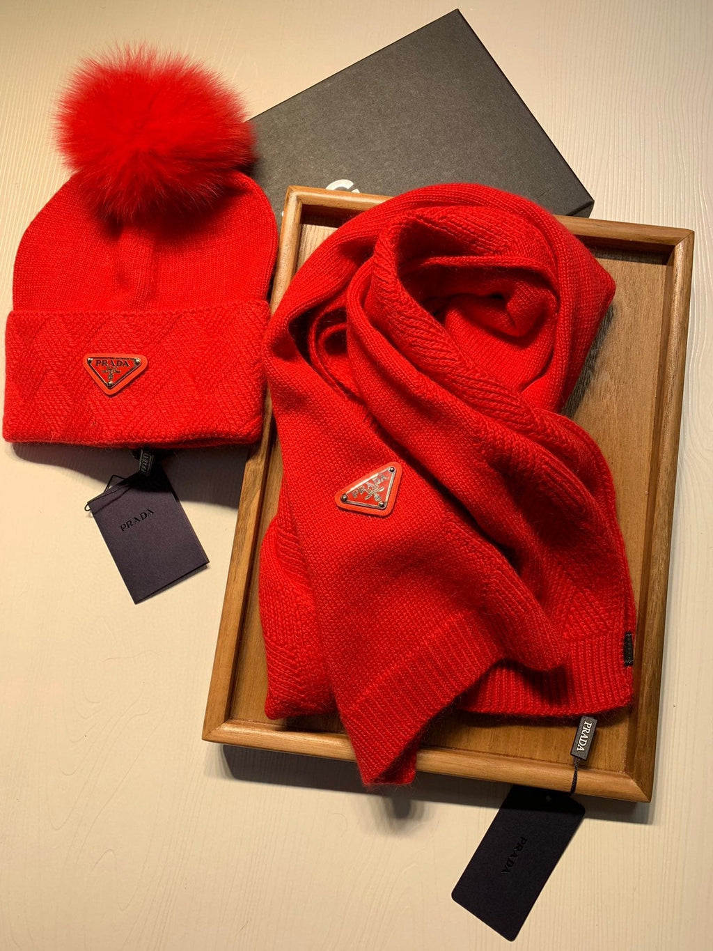 SET SCARF AND HAT IN CHERRY RED WOOL AND RABBIT FUR 416367