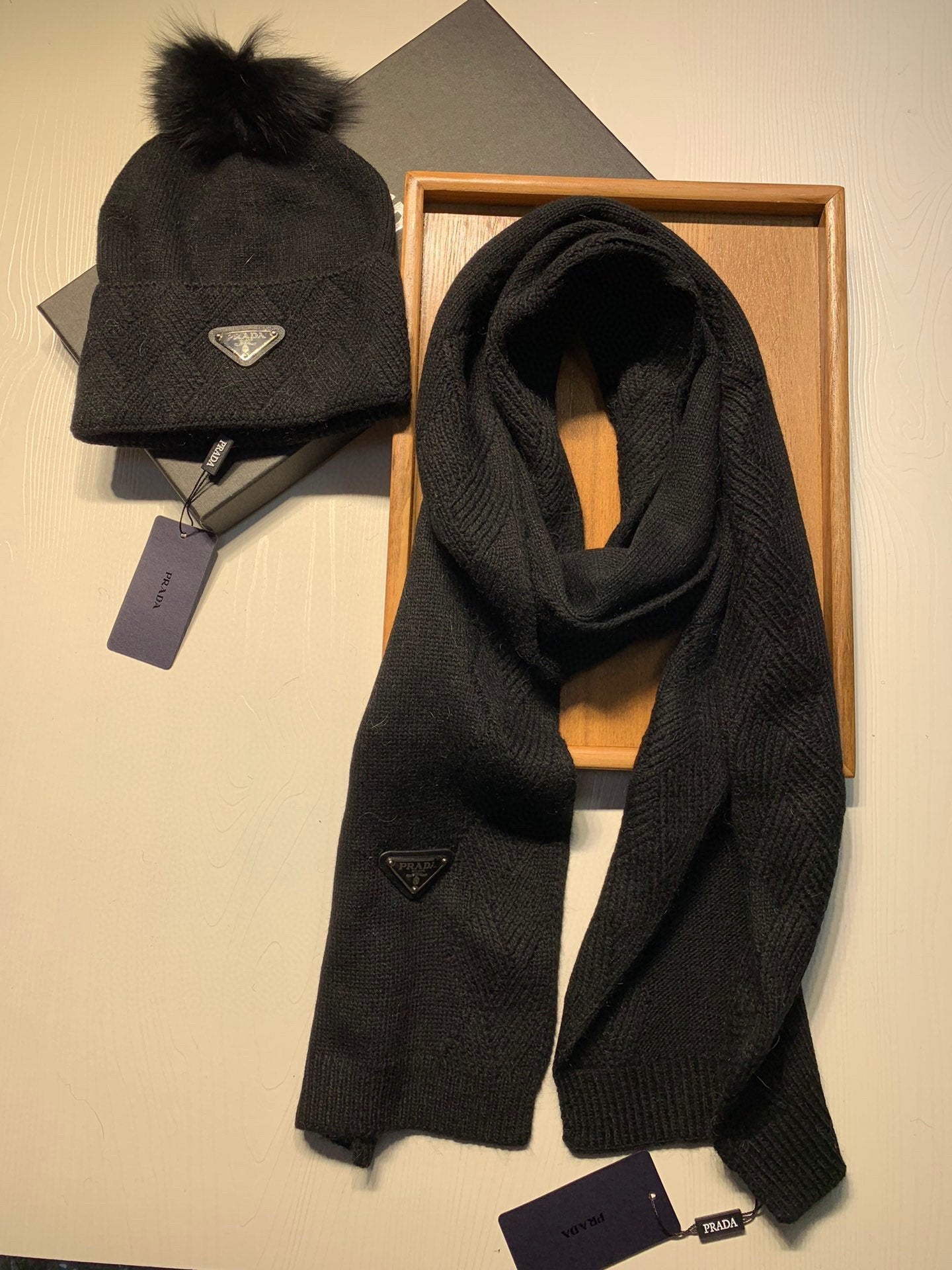 SET SCARF AND HAT IN BLACK WOOL AND RABBIT FUR 416369