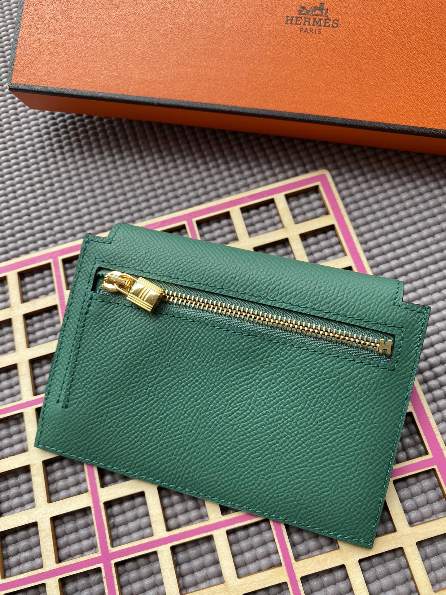 HM Kelly Pocket 13.5 Dark Green Epsom Ghw