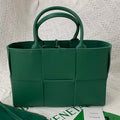 SMALL ARCO TOTE 30 IN GREEN PEA LAMBSKIN