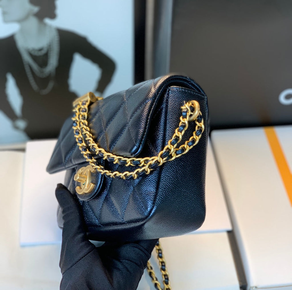 CHANEL 25S CLASSIC FLAP 19 CM IN BLACK CAVIAR LEATHER WITH GOLD HARDWARE