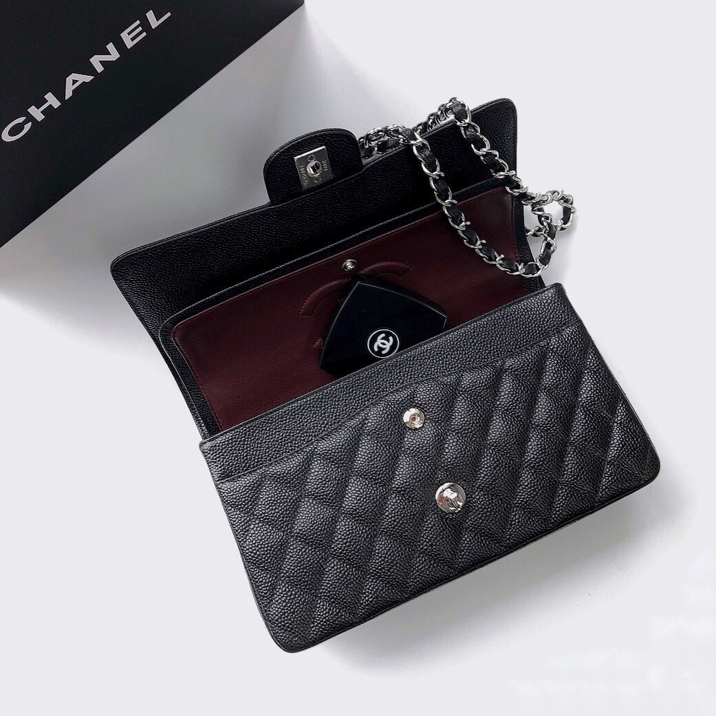 FLAP BAG 25 IN BLACK CAVIAR LEATHER SILVER HARDWARE