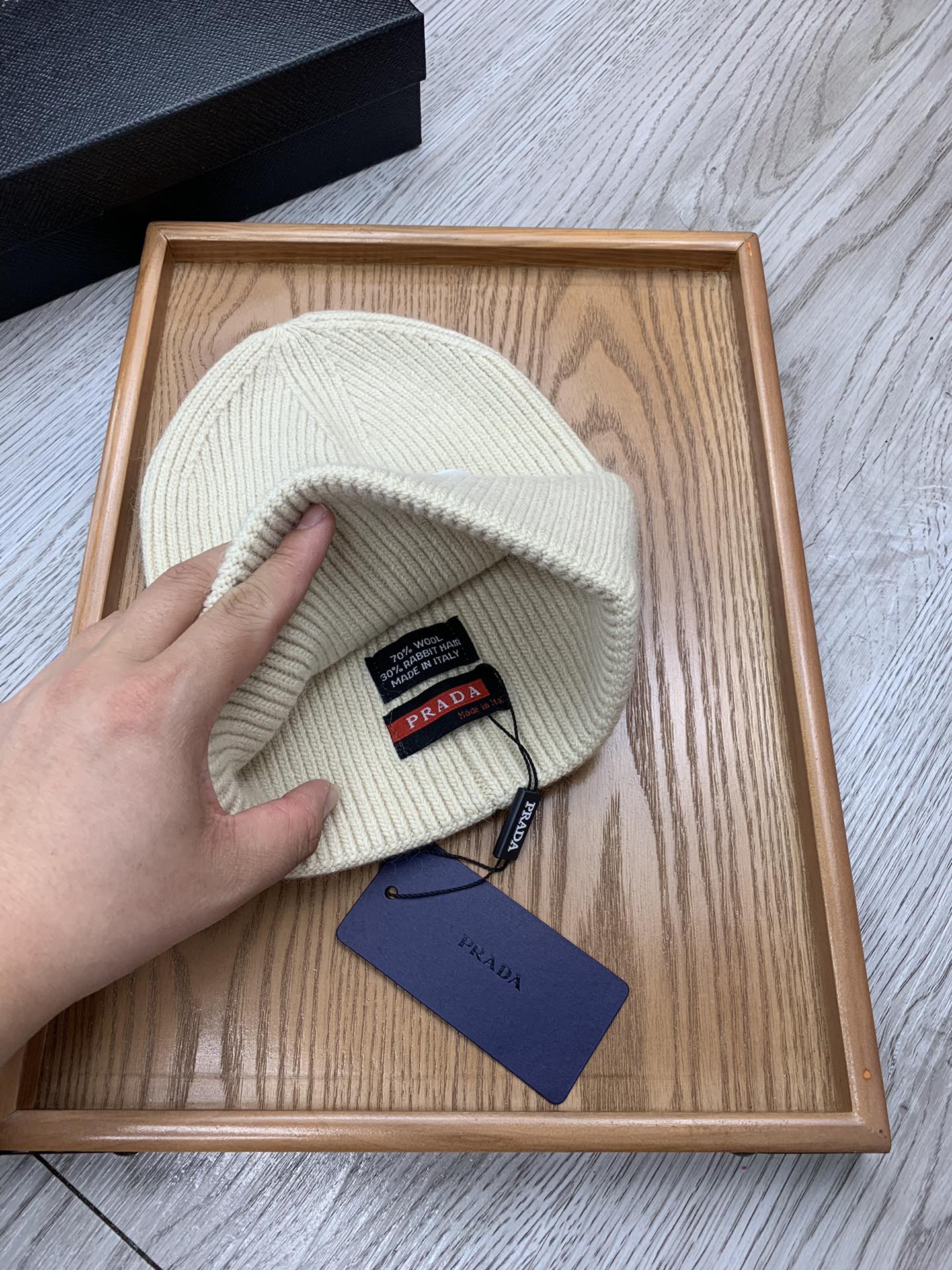 BEANIE HAT IN BISQUE BEIGE WOOL 431355