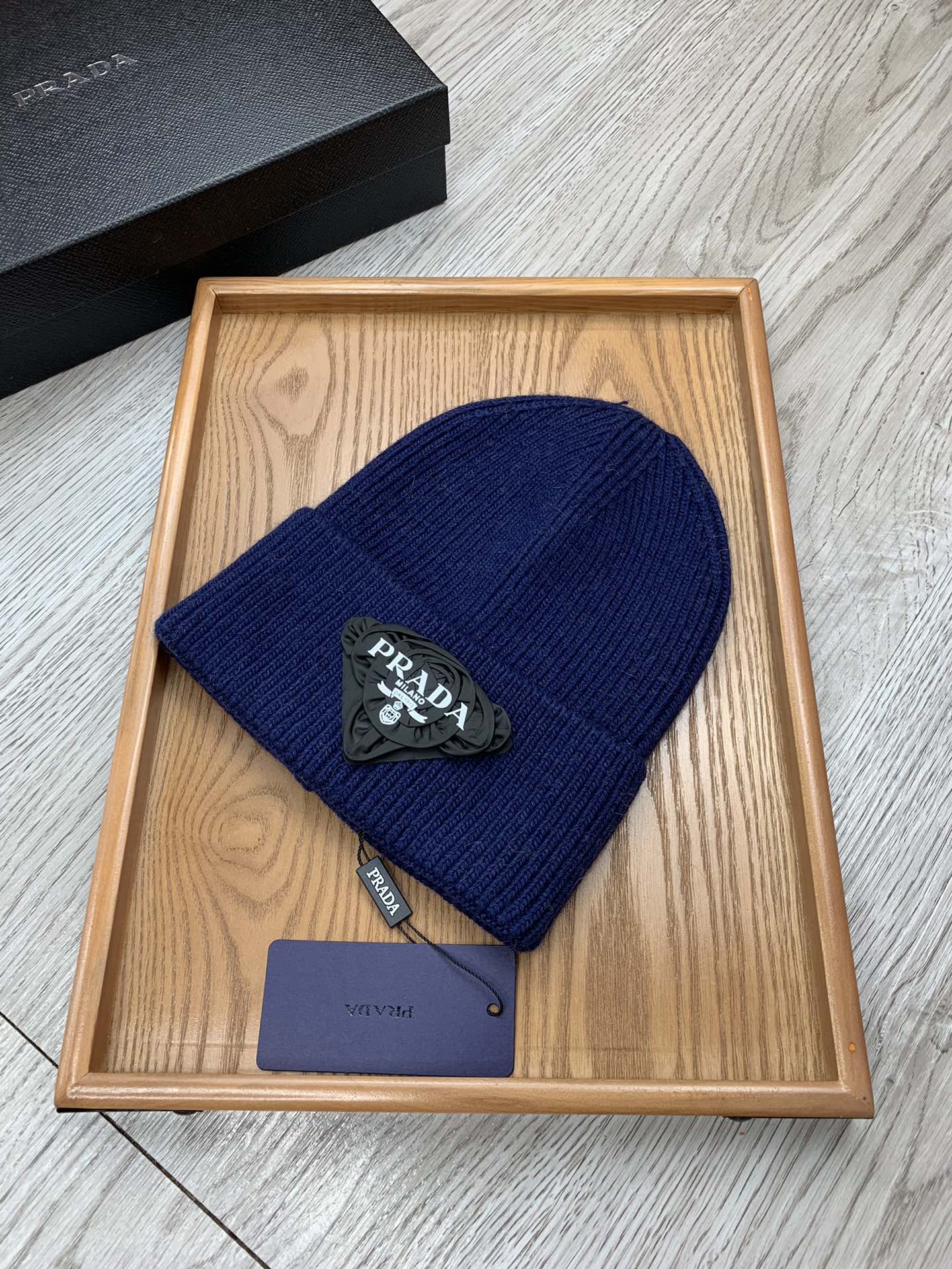 BEANIE HAT IN NAVY BLUE WOOL 431359
