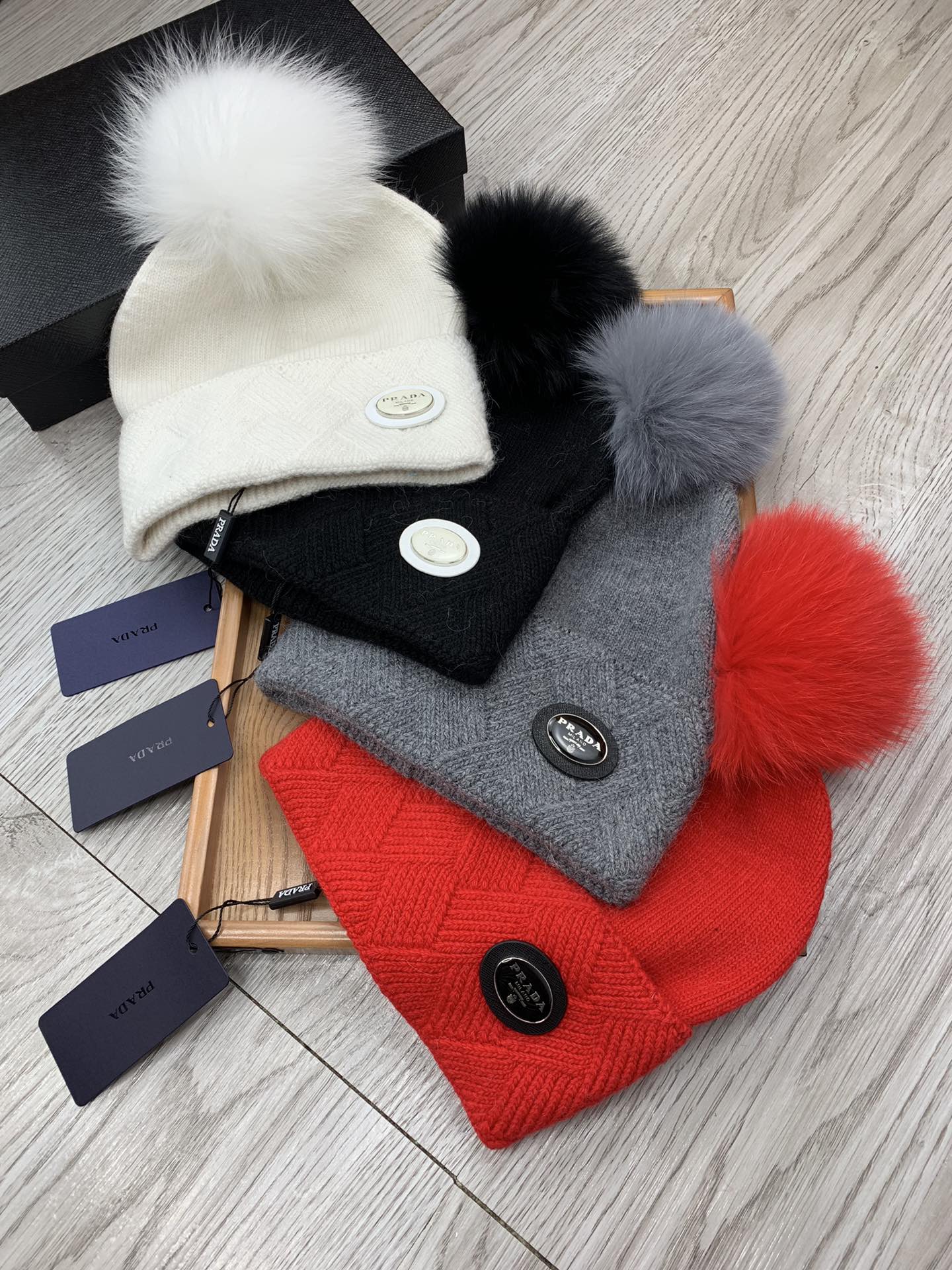 BEANIE HAT IN CHERRY RED WOOL AND RABBIT FUR 346718