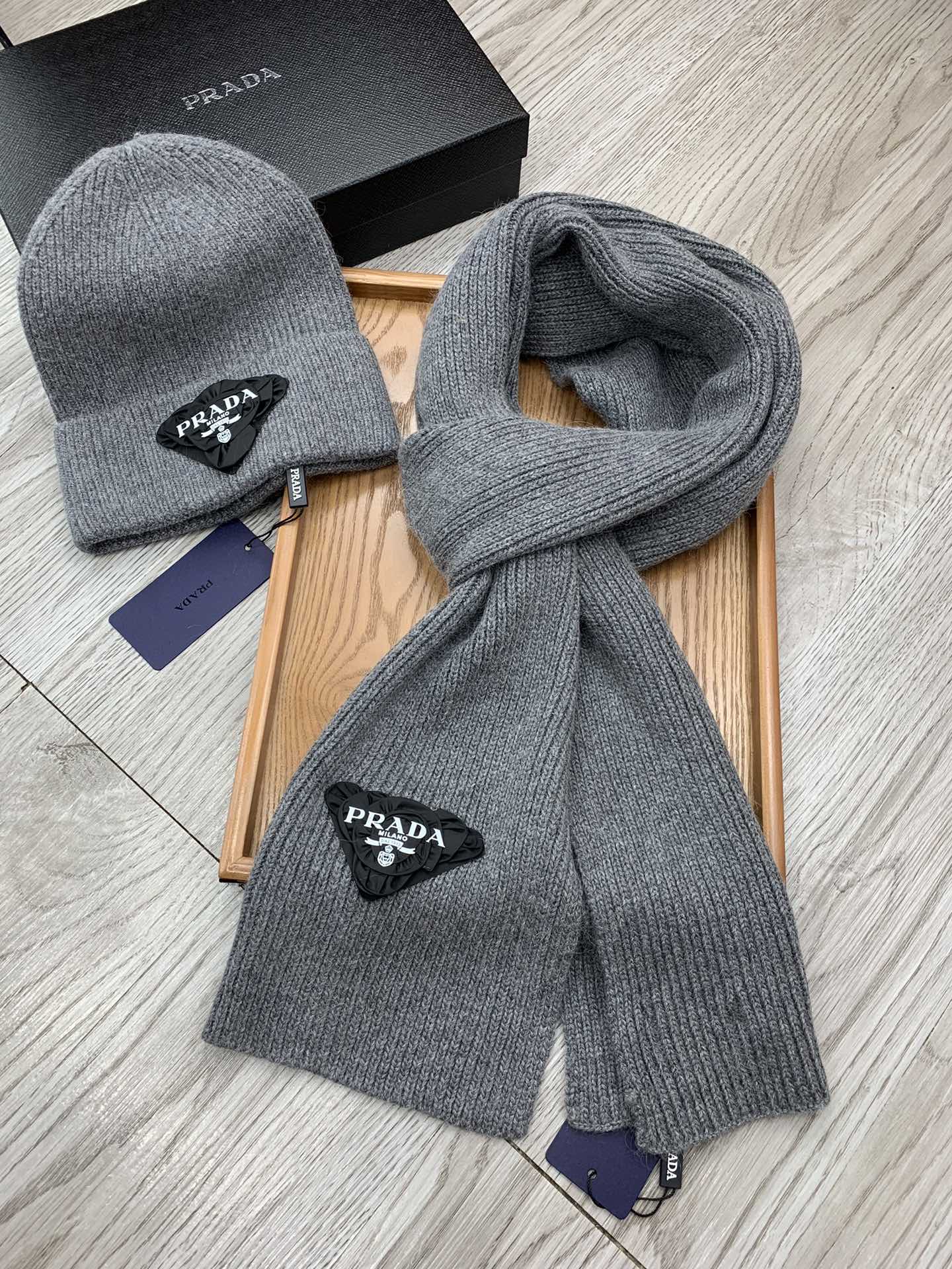 SET SCARF AND HAT IN MOUSE GRAY WOOL AND RABBIT FUR 386078