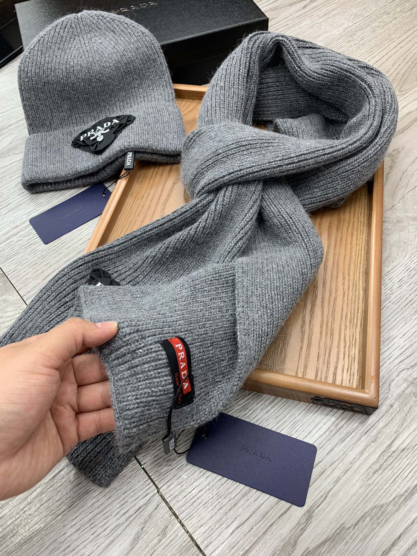 SET SCARF AND HAT IN MOUSE GRAY WOOL AND RABBIT FUR 386078