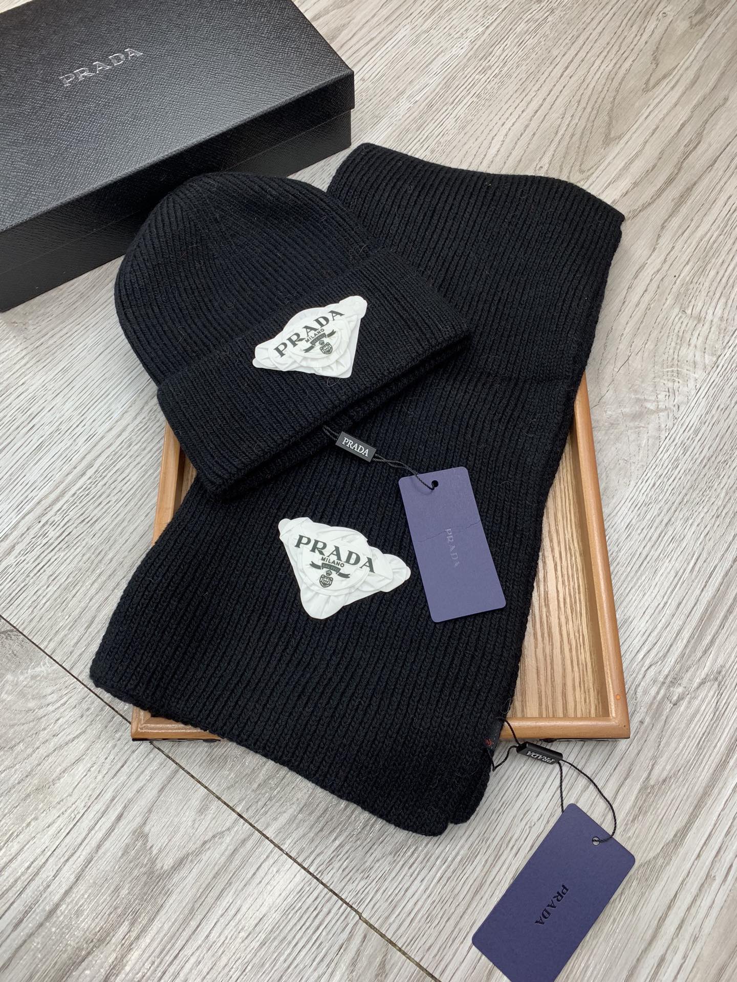 SET SCARF AND HAT IN BLACK WOOL AND RABBIT FUR 386077