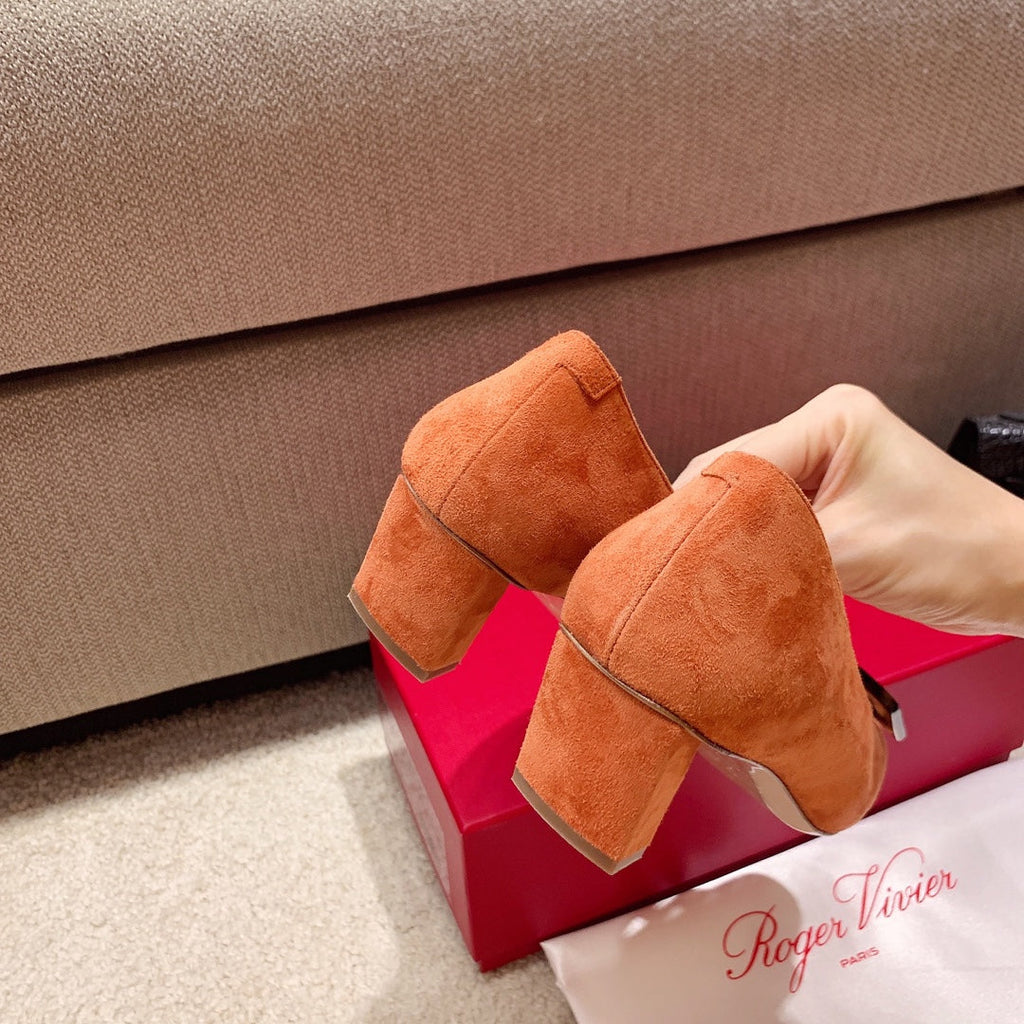 BELLE VIVIER PUMPS IN TAN ORANGE SUEDE TORTOISESHELL BUCKLE