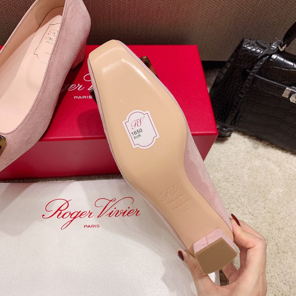 BELLE VIVIER PUMPS IN PINK SUEDE TORTOISESHELL BUCKLE