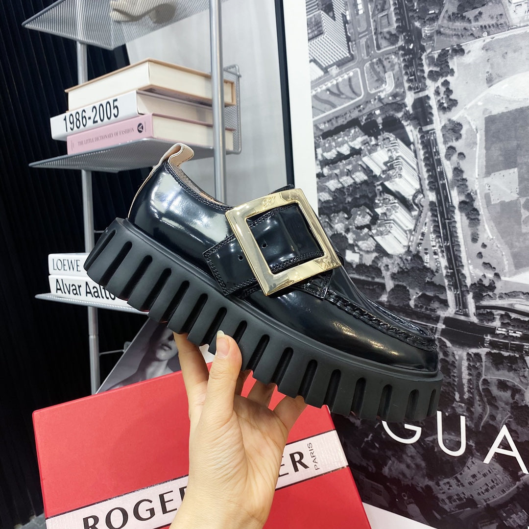 VIV' RANGERS LOAFERS IN BLACK SHINY CALFSKIN WITH GOLD BUCKLE ON THE SIDE OF THE TONGUE