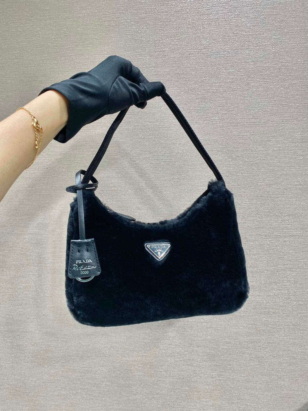 HOBO BAG 23 IN BLACK RABBIT FUR