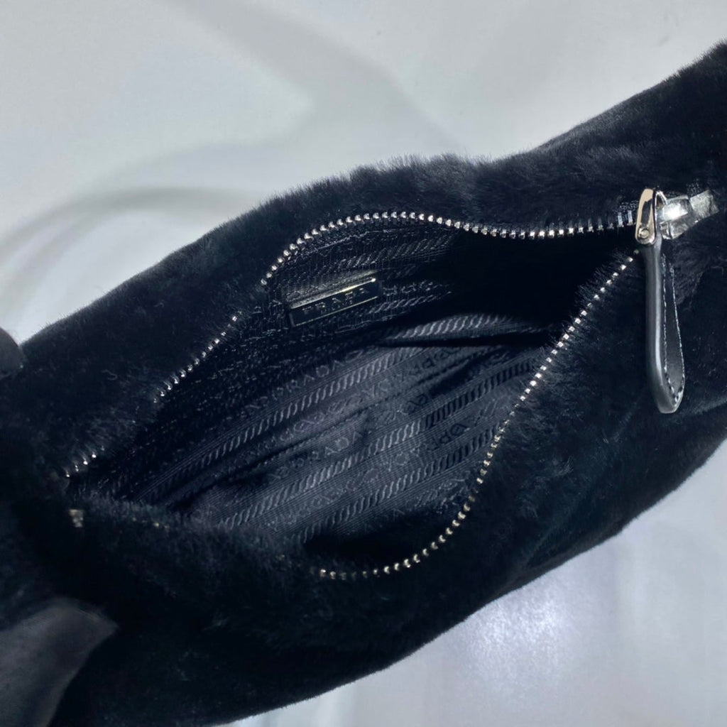 HOBO BAG 23 IN BLACK RABBIT FUR