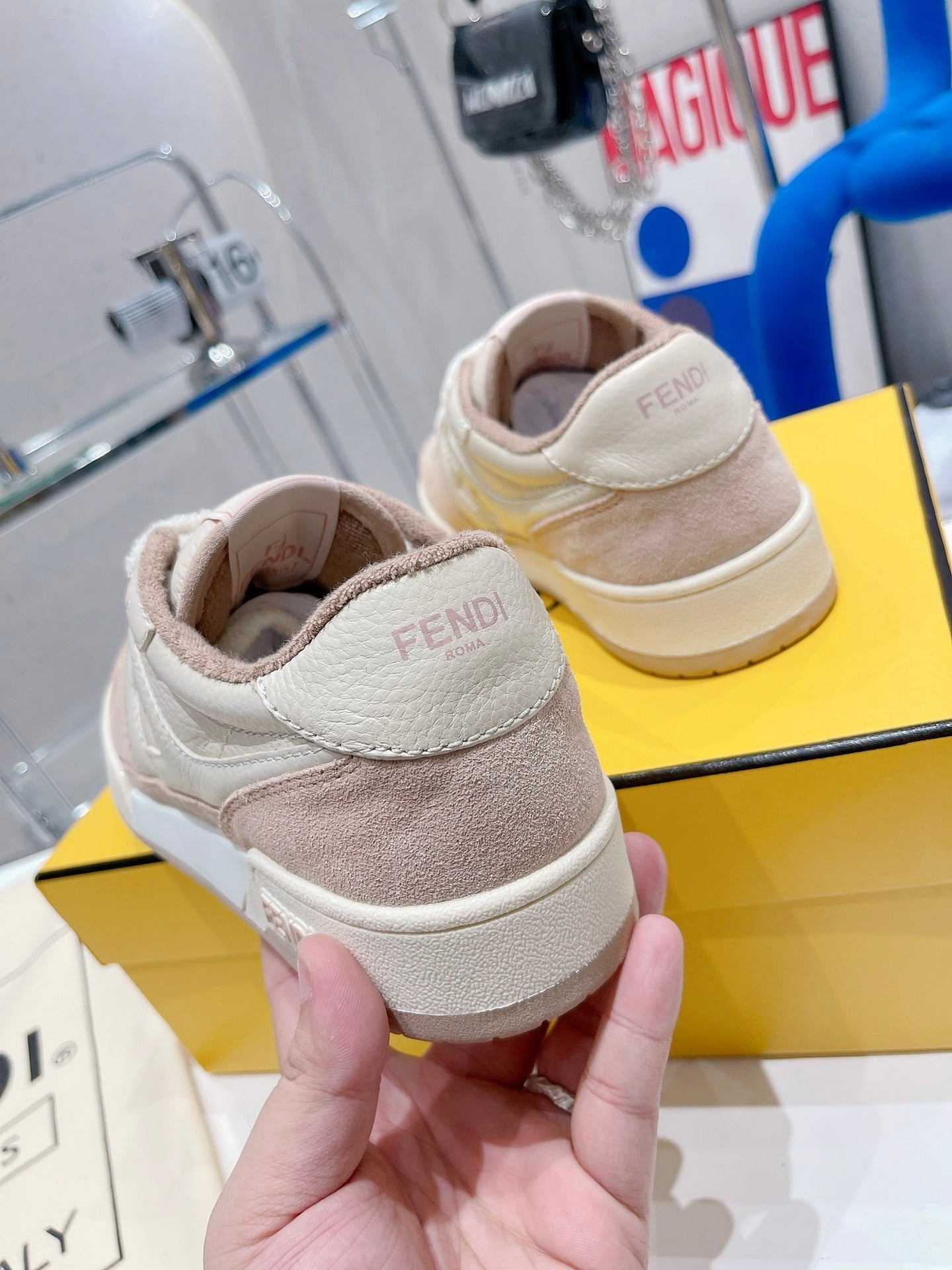 FENDI CASUAL SNEAKER IN WHITE CALFSKIN AND LIGHT PINK SUEDE