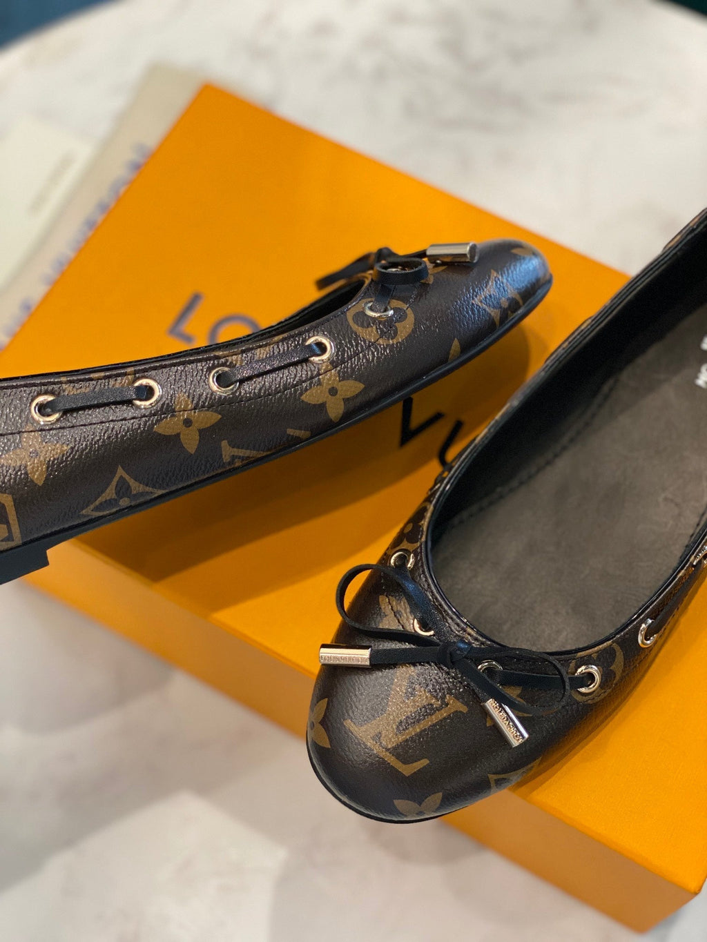 LV WOMEN'S BALLET FLAT IN CHOCOLATE BROWN MONOGRAM CALFSKIN WITH BOW