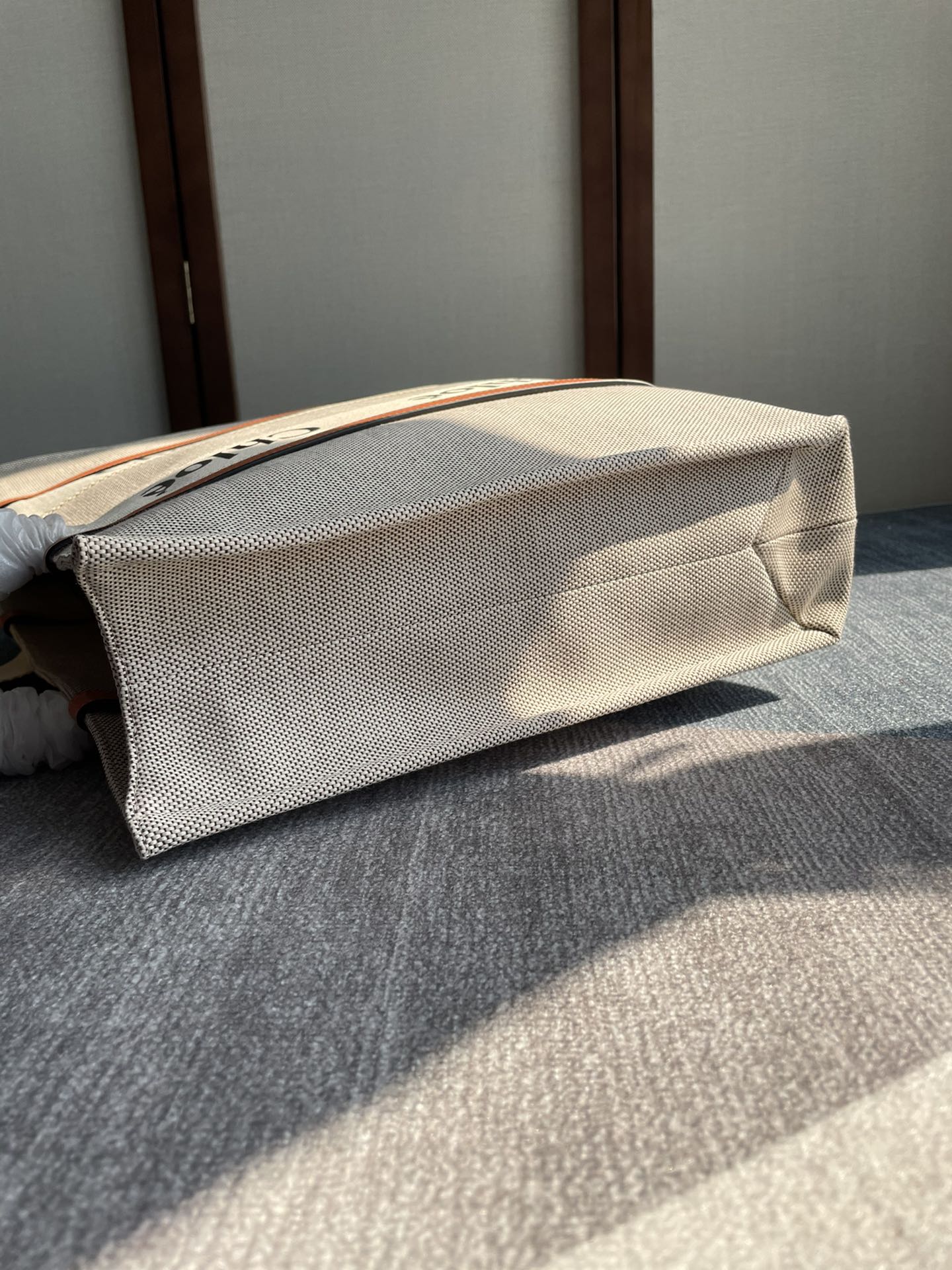 LAGRE WOODY TOTE BAG 45 IN BEIGE LINEN CANVAS BLACK WEBBING LOGO EMBROIDER ORANGE CALFSKIN