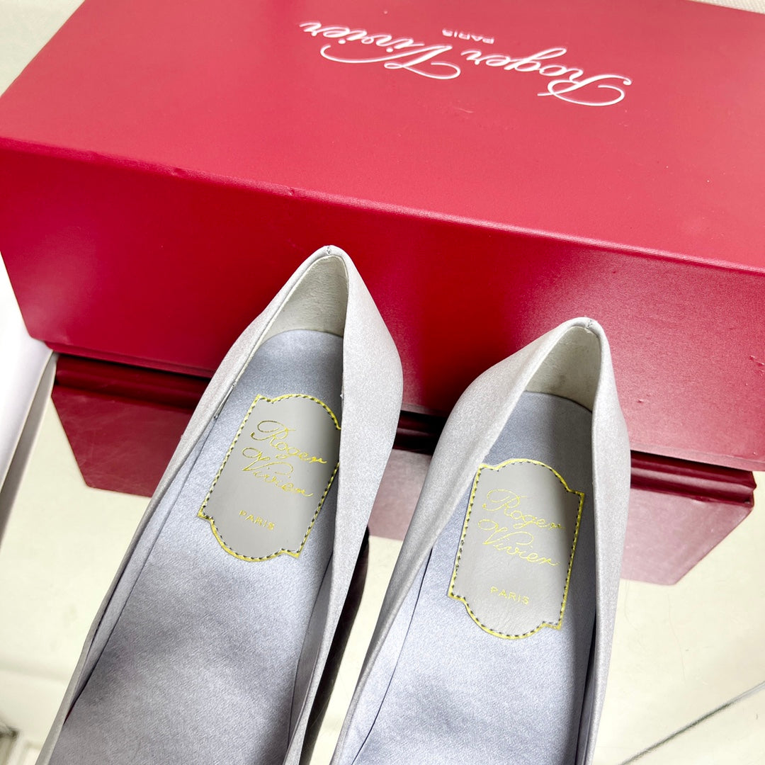BELLE VIVIER PUMPS IN PLATINUM SILK