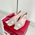 BELLE VIVIER PUMPS IN BEIGE SILK