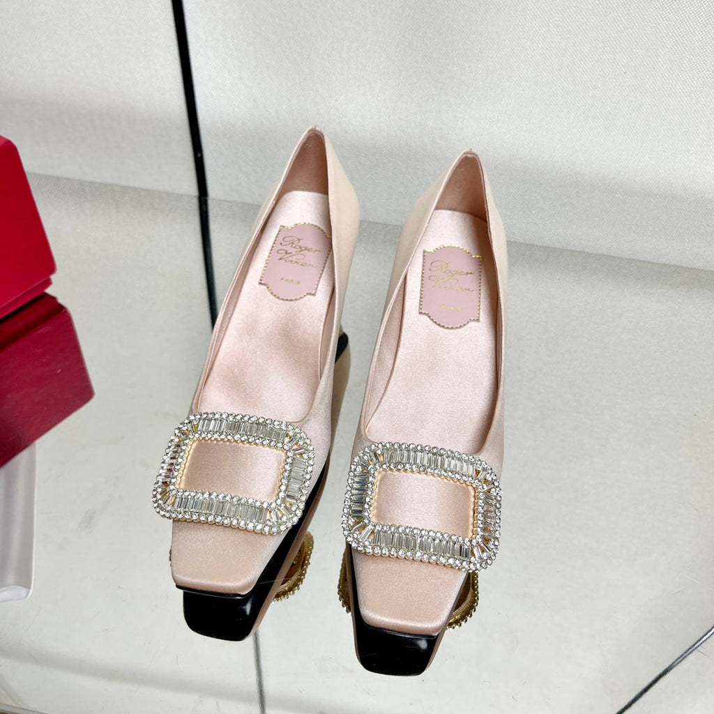 BELLE VIVIER PUMPS IN BEIGE SILK