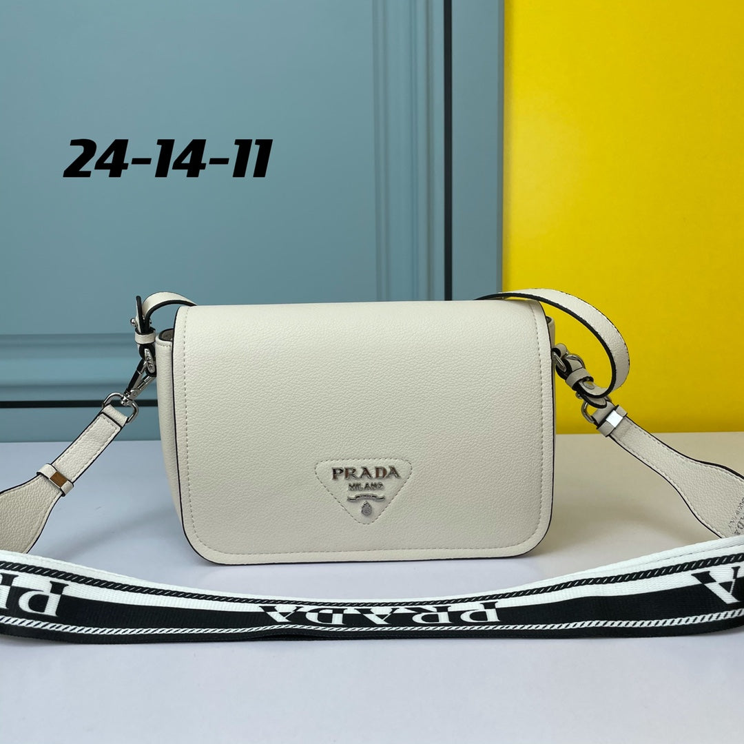 PRA 24 BAG WITH STRAP IN WHITE CALFSKIN