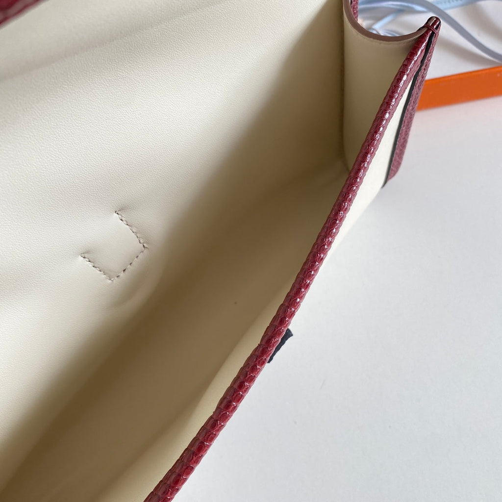 JIGE ELAN 29 CLUTCH IN WHITE CALFSKIN WITH GARNET RED LIZARD SKIN