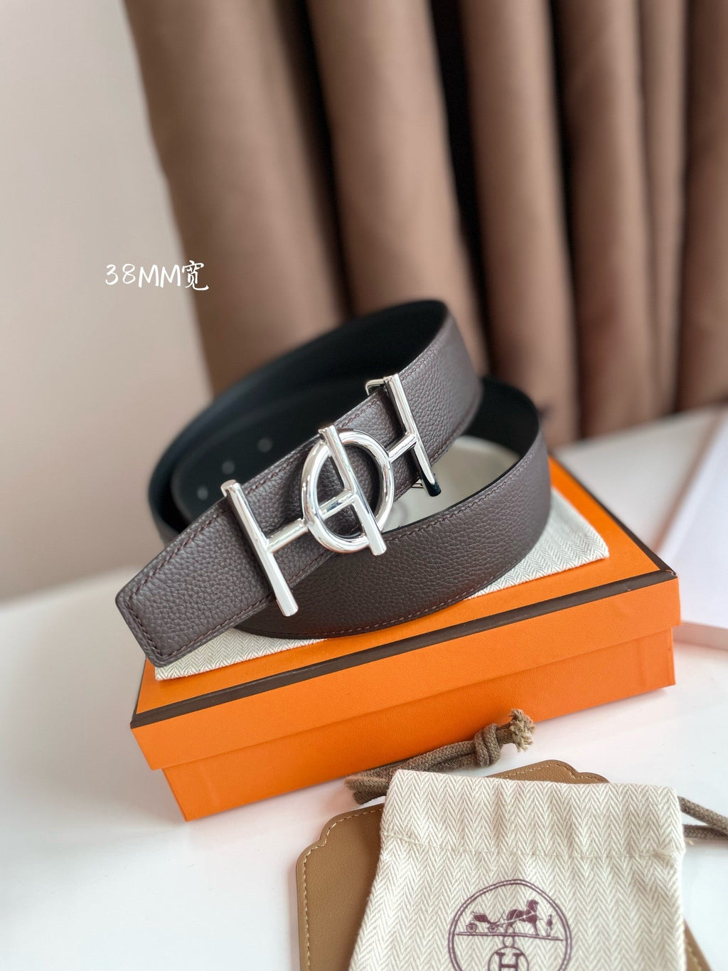 ULYSSE BELT BUCKLE & REVERSIBLE CHOCOLATE BROWN LEATHER STRAP 38MM SILVER HARDWARE