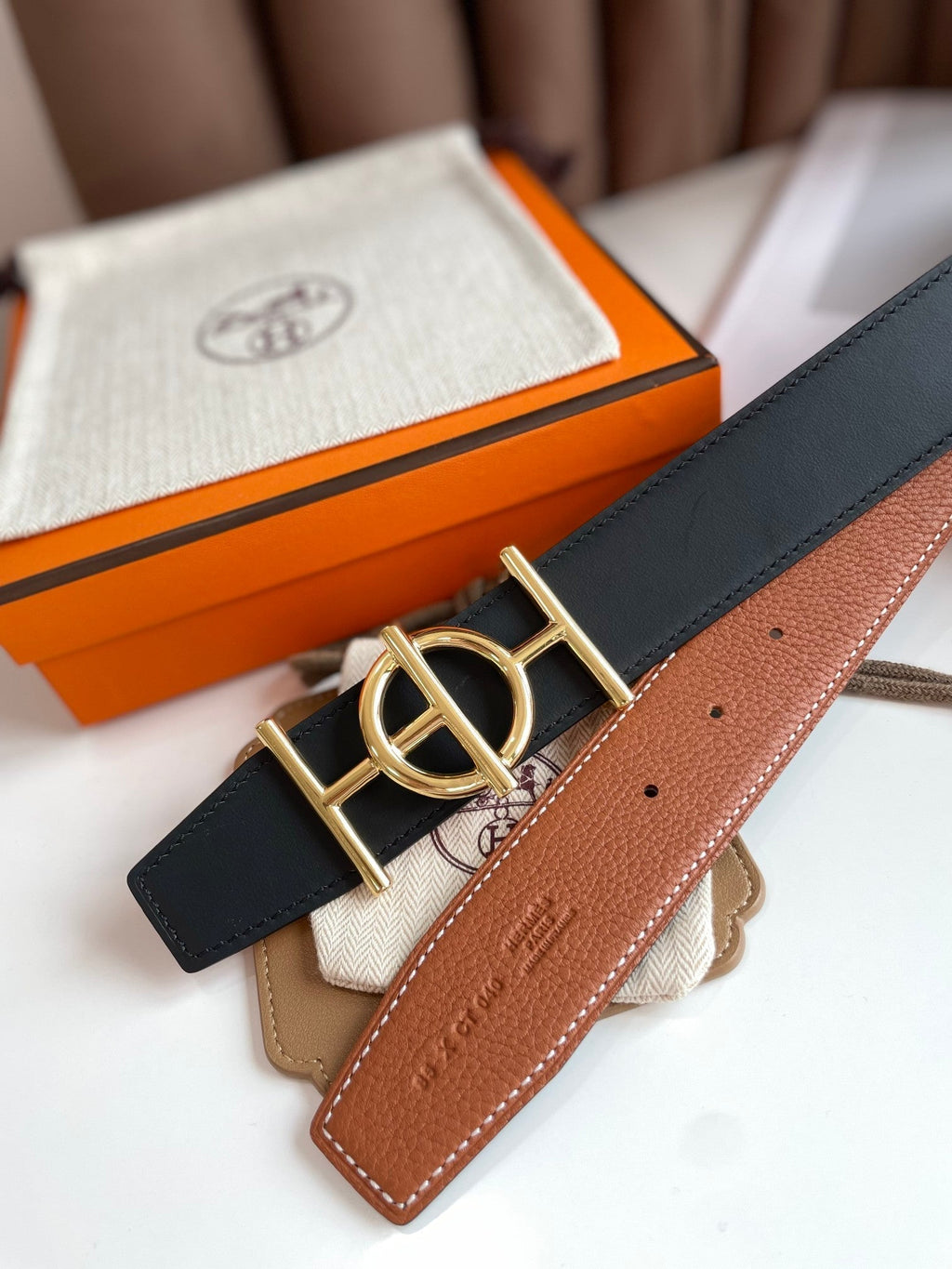 ULYSSE BELT BUCKLE & REVERSIBLE GINGER ORANGE LEATHER STRAP 38MM GOLD HARDWARE