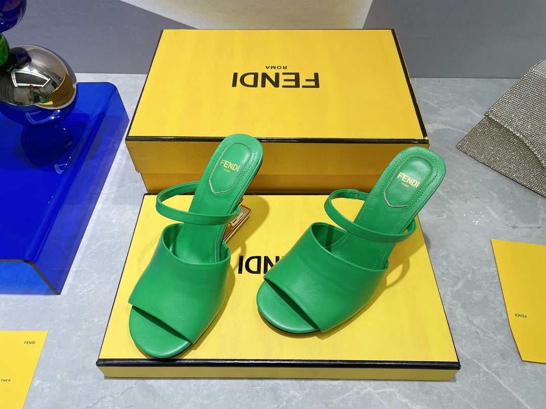 FENDI FIRST 95 MM HIGH-HEELED SANDAL IN EMERAKD GREEN LAMBSKIN GOLD HARDWARE