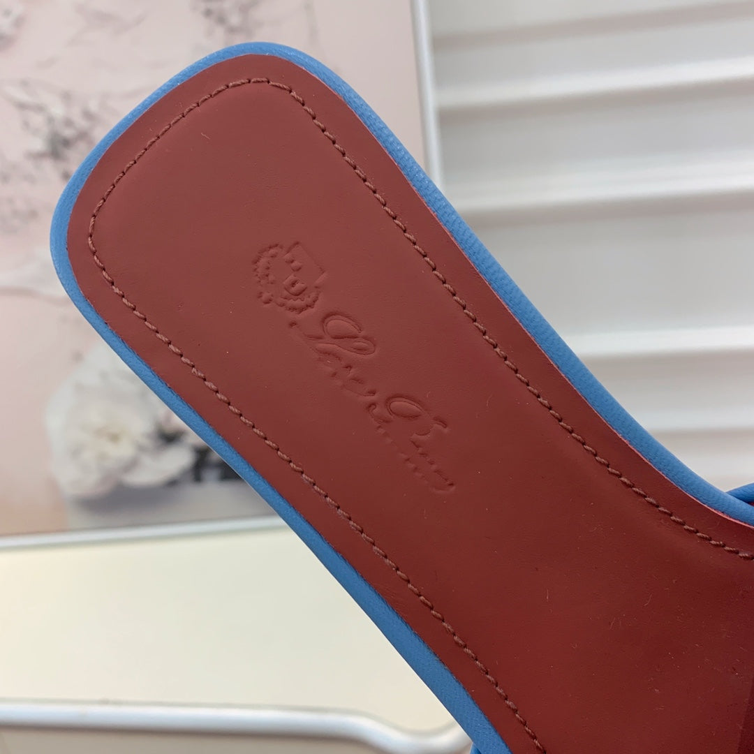 LP RAFFIA CHARMS FLATS SANDAL SKY AND BLACK CALFSKIN