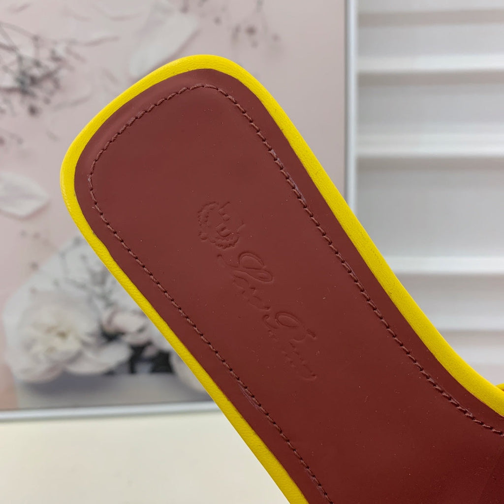 LP RAFFIA CHARMS FLATS SANDAL LEMON CALFSKIN