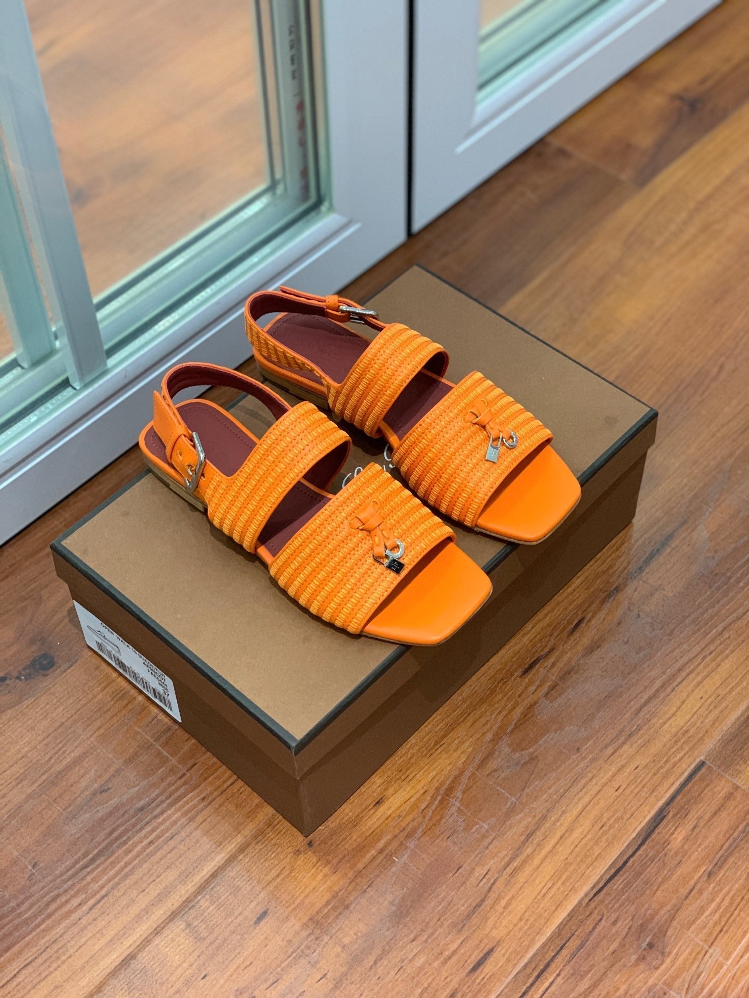 LP RAFFIA CHARMS STRAP FLATS SANDAL ORANGE CALFSKIN