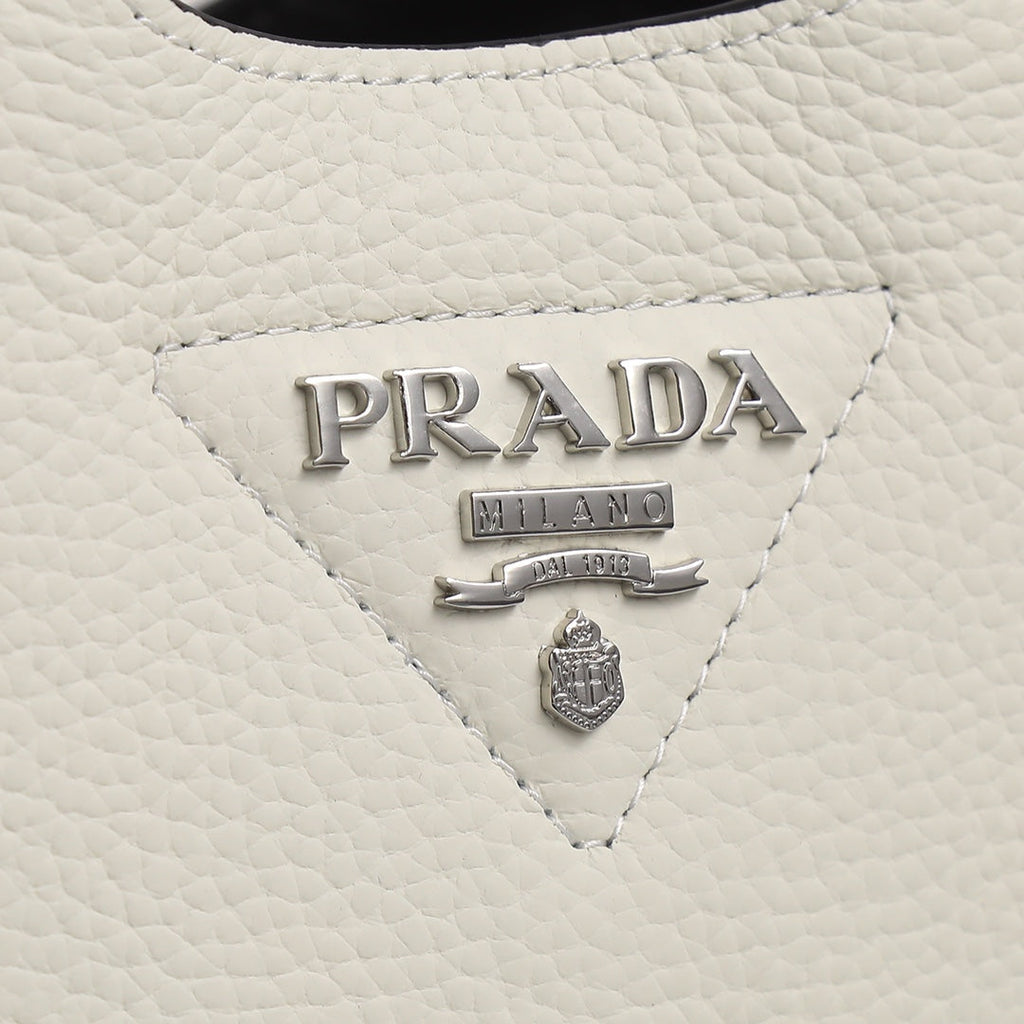 PRA 18 DYNAMIQUE LOGO TOTE BAG IN WHITE CALFSKIN