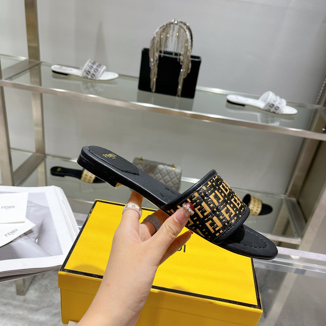 FF Women Raffia Black Sandal