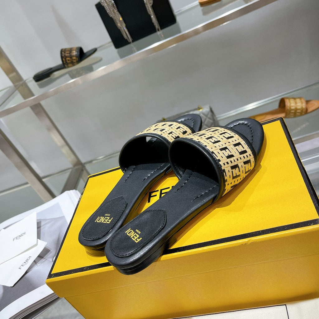 FF Women Raffia Sandal Black Beige